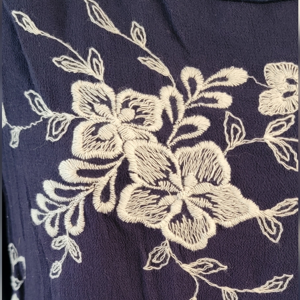 L Anthropologie Le Lis USA Made Embroidered Floral Tunic Soft Boho 3/4 Sleeve - Picture 4 of 6